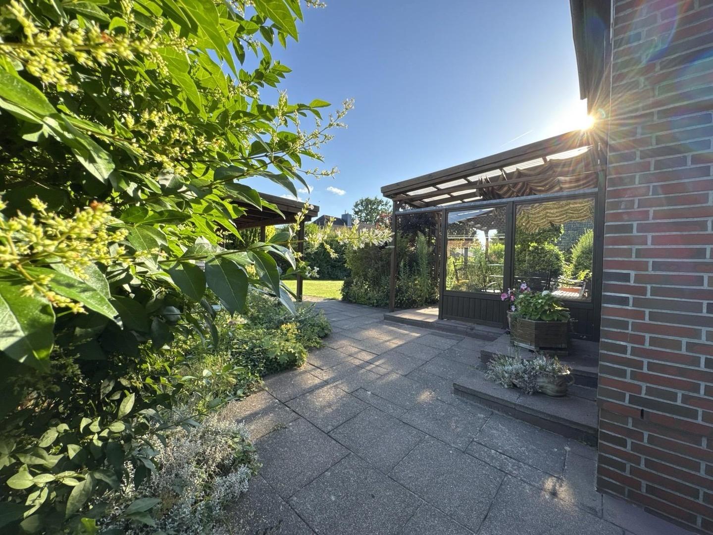 Terrasse mit Überdachtung