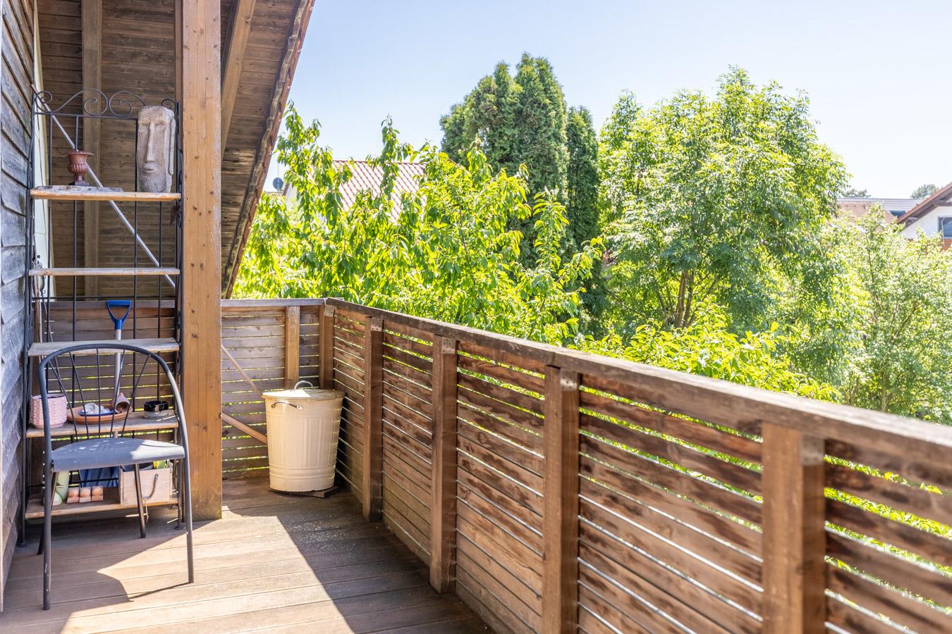 Wohnen mit Charme unter dem Dach – 4-Zimmer-Wohnung mit Westbalkon