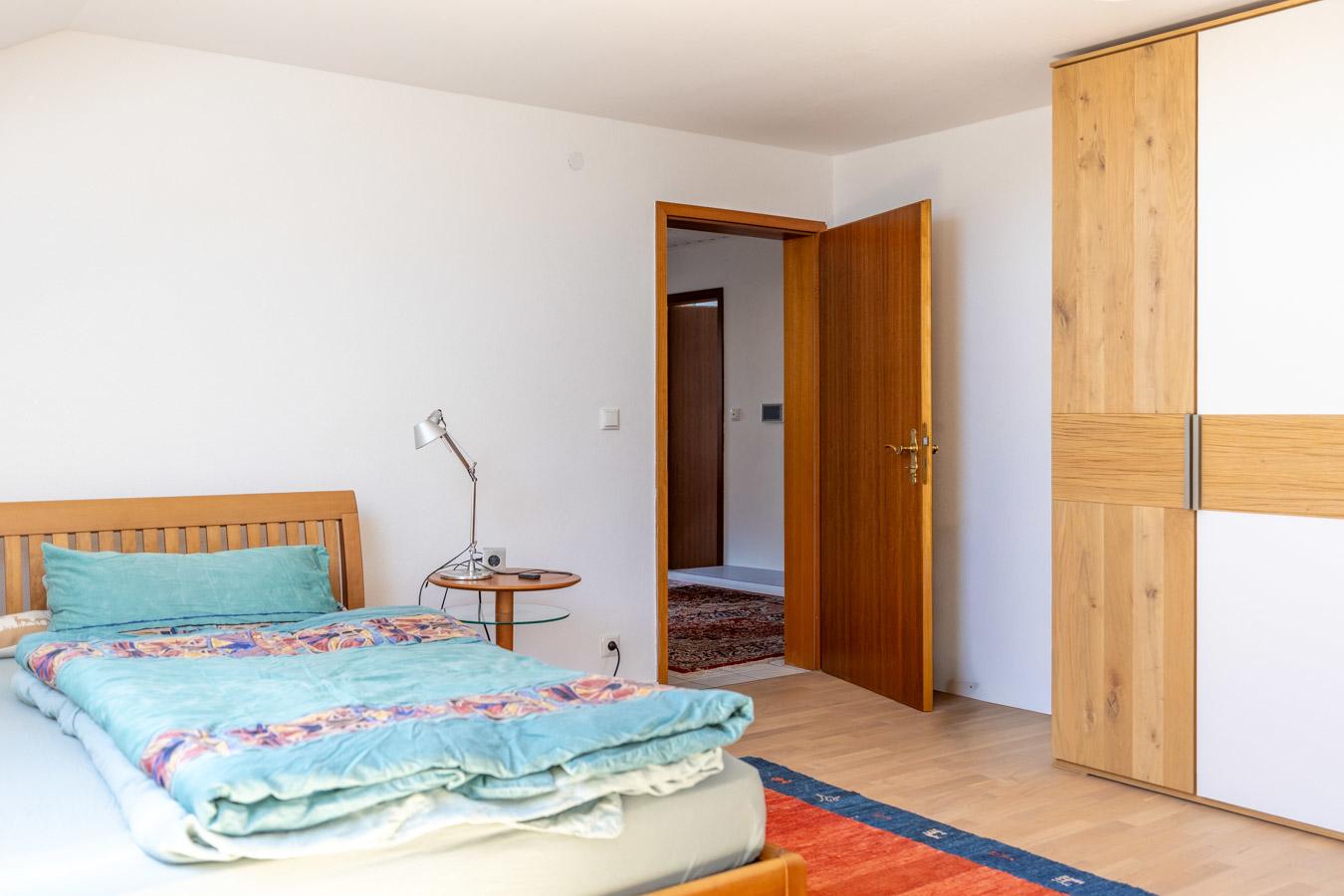 Wohnen mit Charme unter dem Dach – 4-Zimmer-Wohnung mit Westbalkon