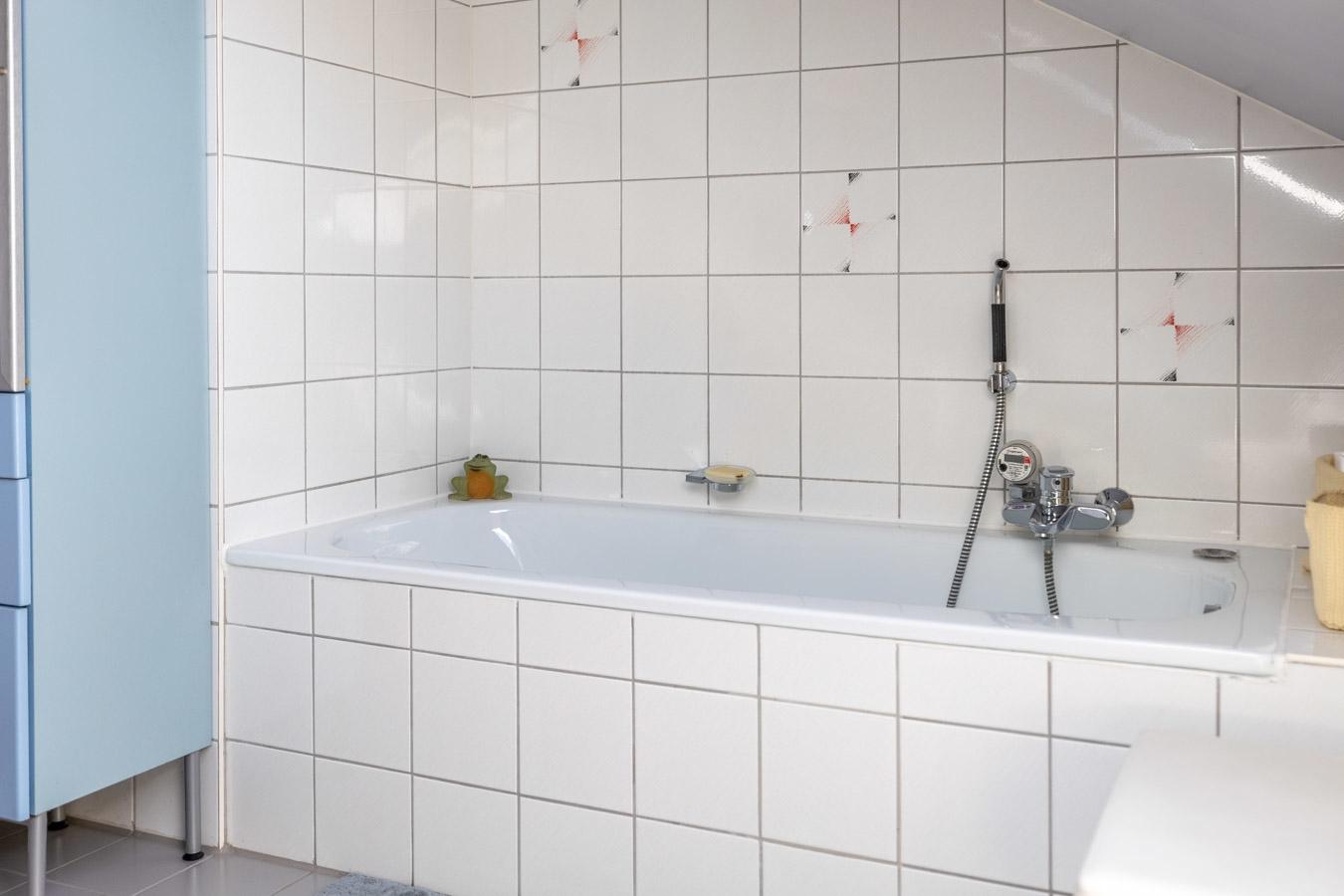 Wohnen mit Charme unter dem Dach – 4-Zimmer-Wohnung mit Westbalkon