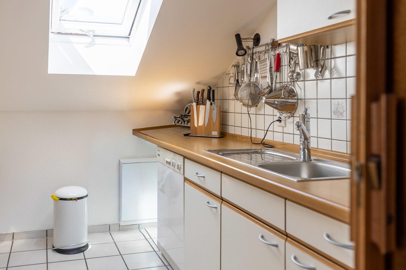Wohnen mit Charme unter dem Dach – 4-Zimmer-Wohnung mit Westbalkon