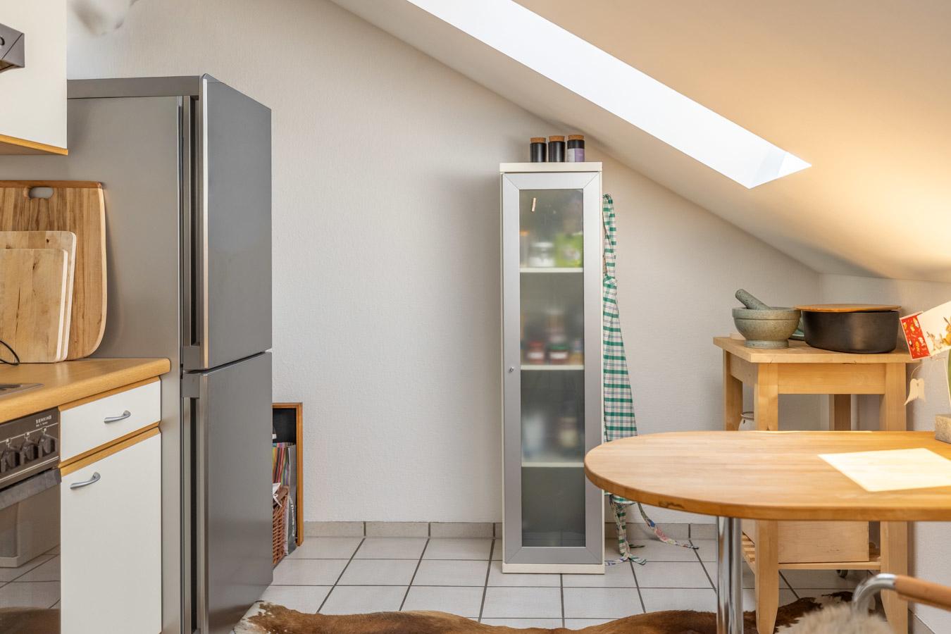 Wohnen mit Charme unter dem Dach – 4-Zimmer-Wohnung mit Westbalkon