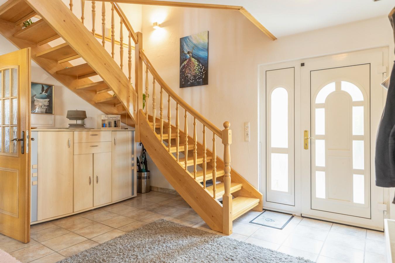 Großzügiges Einfamilienhaus mit 5 Zimmern und Südterrasse