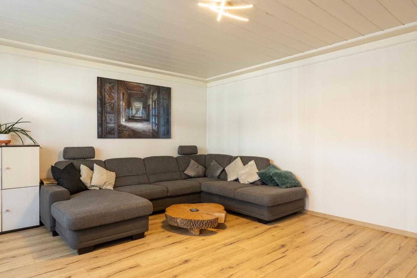 Großzügiges Einfamilienhaus mit 5 Zimmern und Südterrasse