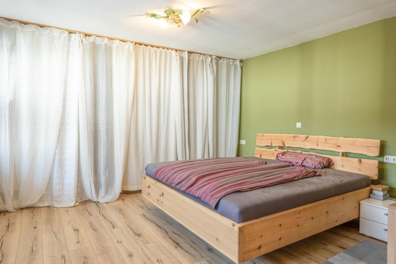 Großzügiges Einfamilienhaus mit 5 Zimmern und Südterrasse