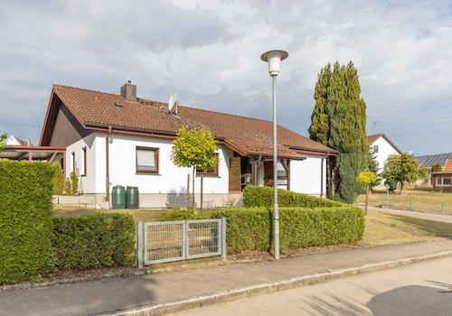 Familienglück mit großem Garte