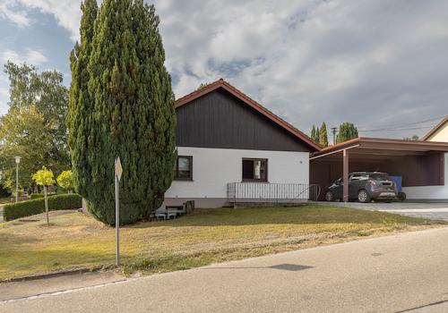 Familienglück mit großem Garte