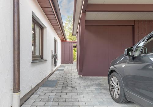Familienglück mit großem Garte