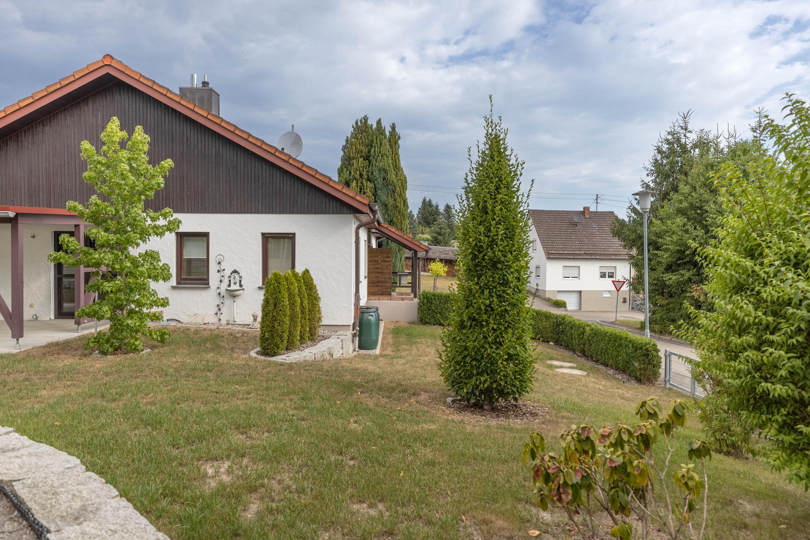 Familienglück mit großem Garte