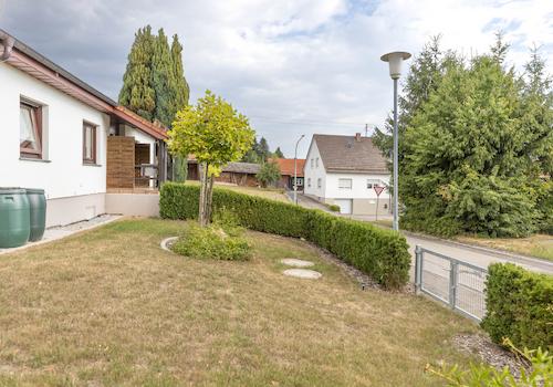 Familienglück mit großem Garte