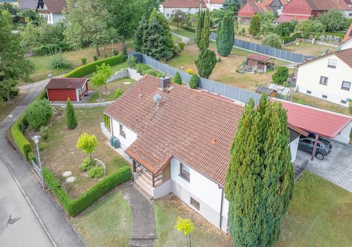Familienglück mit großem Garte