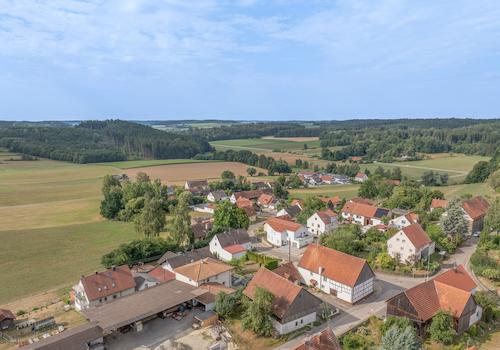 Familienglück mit großem Garte