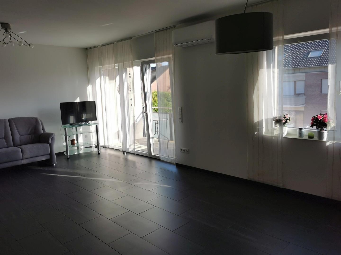 Wohnraum Richtung Balkon