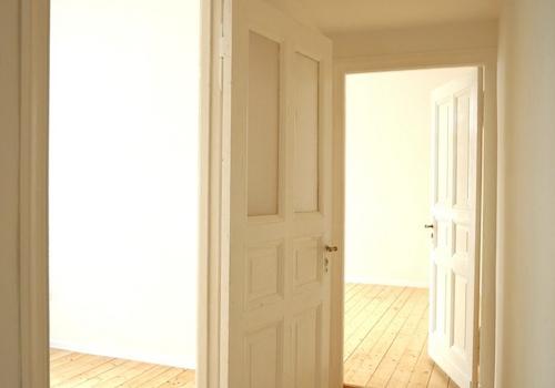 Wohnzimmer-/Schlafzimmertür