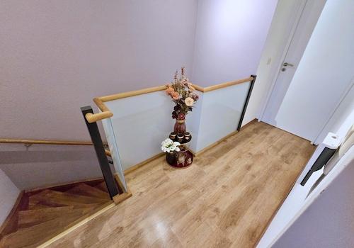 Flur / Treppe OG