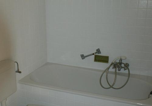 Bad mit Wanne & Dusche