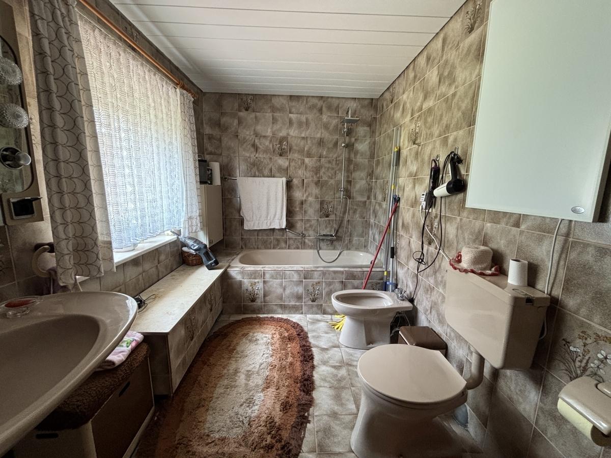 Badezimmer EG