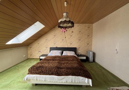 Schlafzimmer (3)