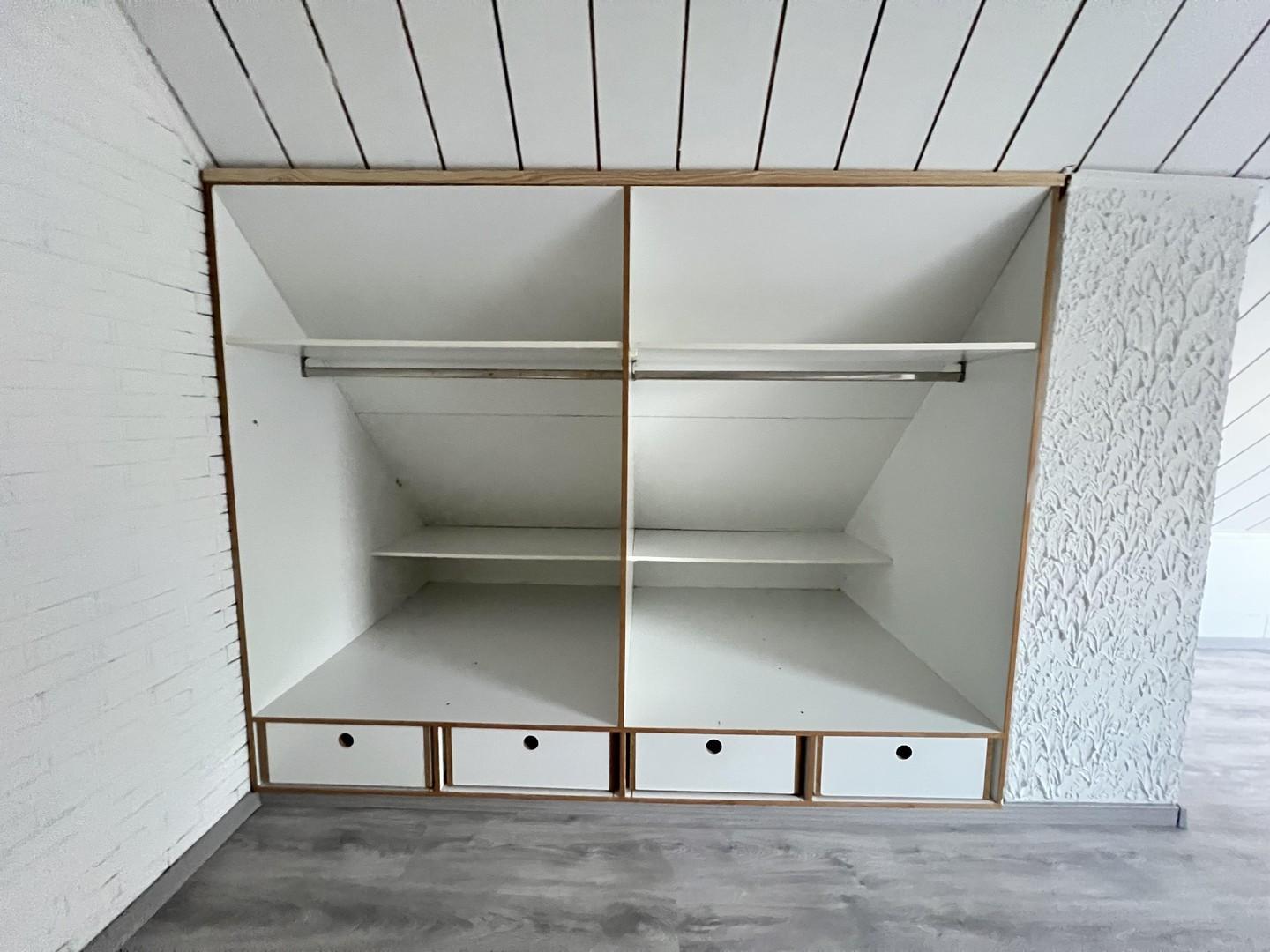 Einbauschrank Spitzboden