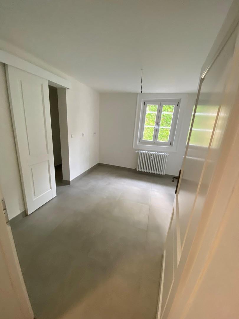 Küche mit Speisekammer