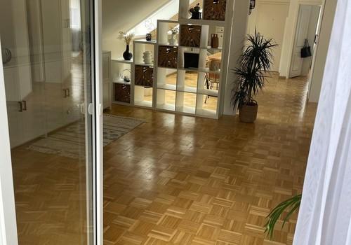 Großzügiges Wohn-und Esszimmer