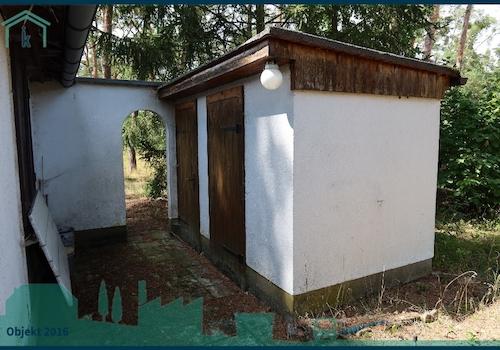 Nebengelass mit Durchgang