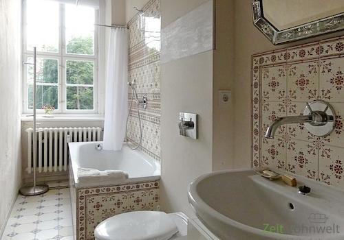 Bad mit Wanne