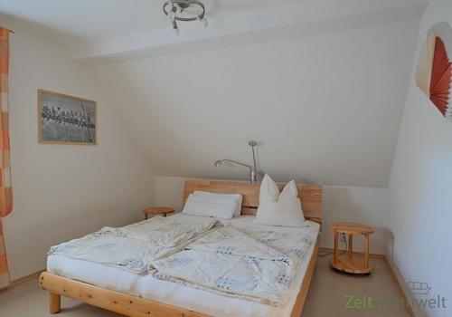 Blick ins Schlafzimmer