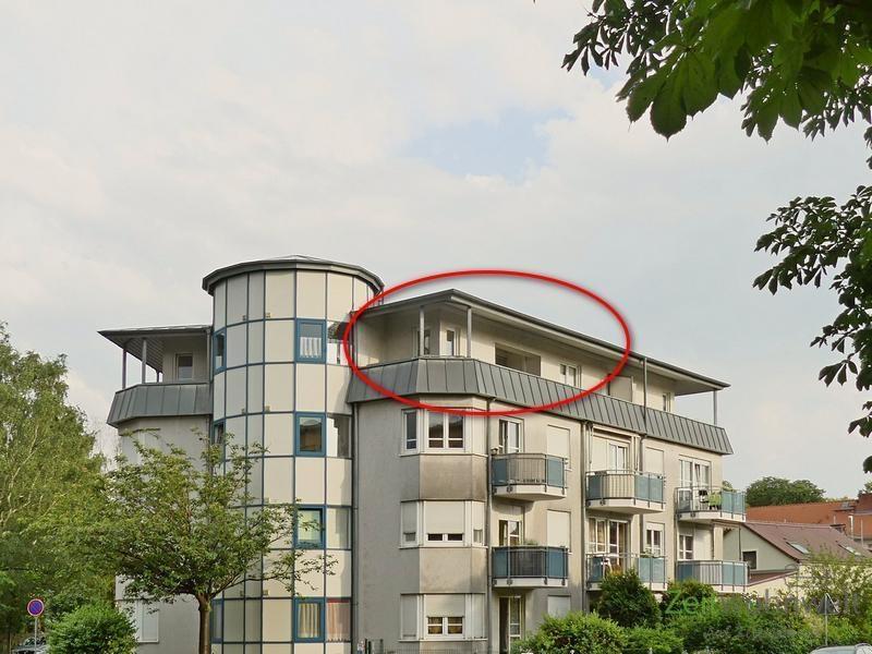 Außenansicht mit Markierung