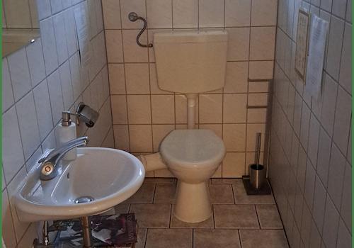 Gäste WC (gemeinschaftlich)