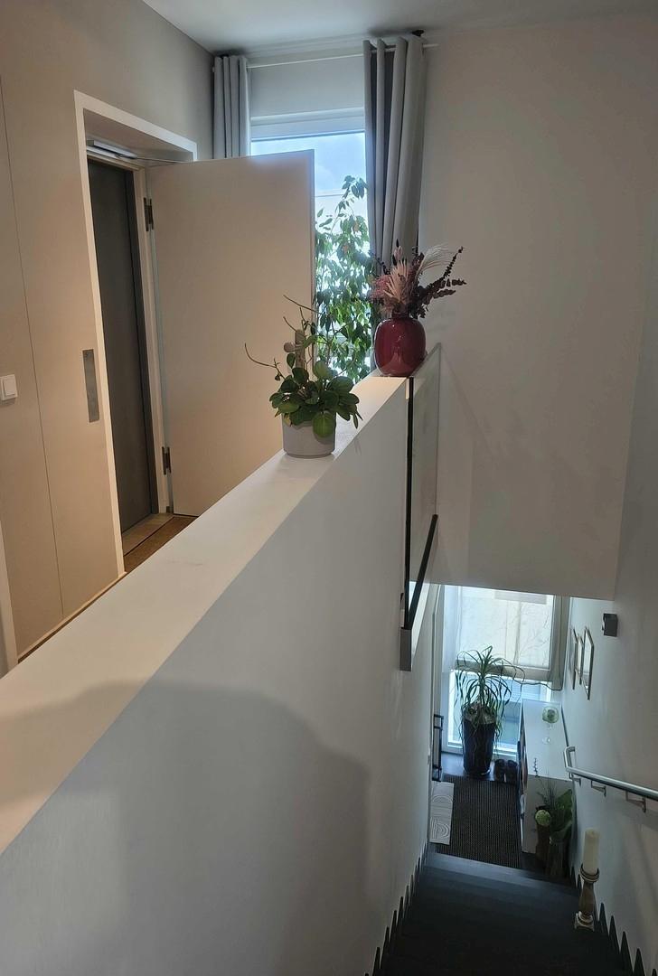 21FlurTreppe