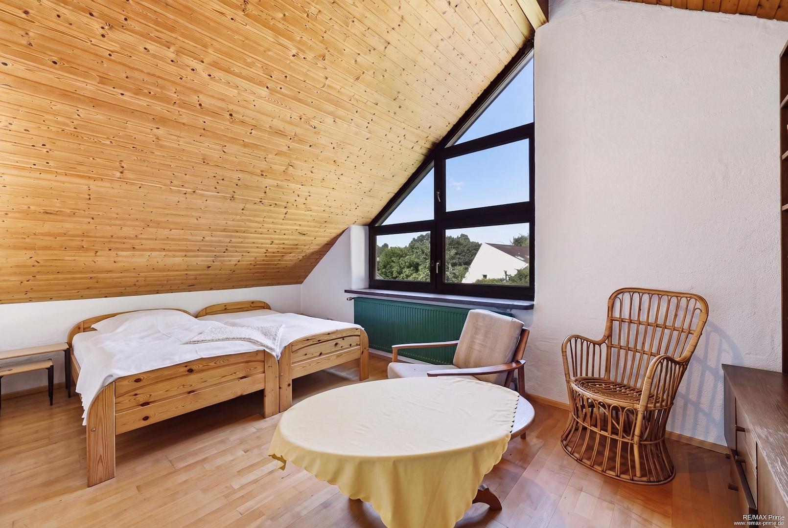 Zweites Zimmer Dachgeschoss
