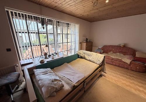Schlafzimmer mit Terrasse