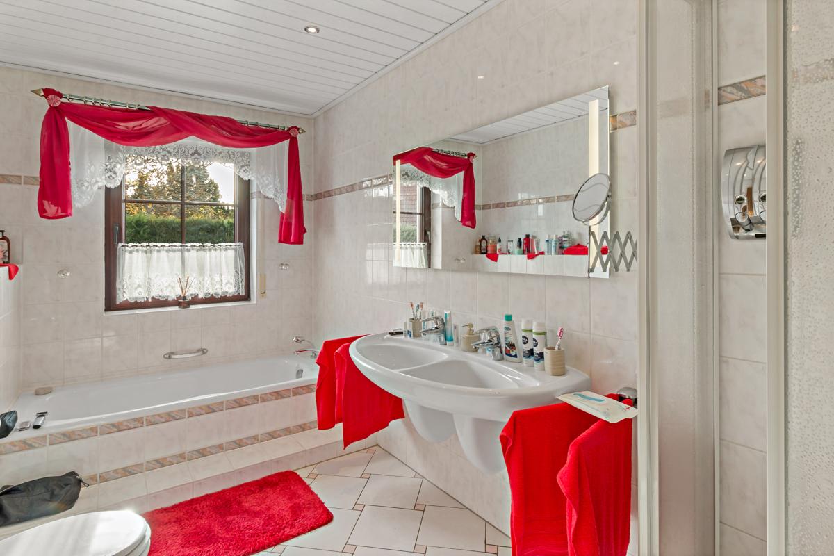 Badezimmer EG