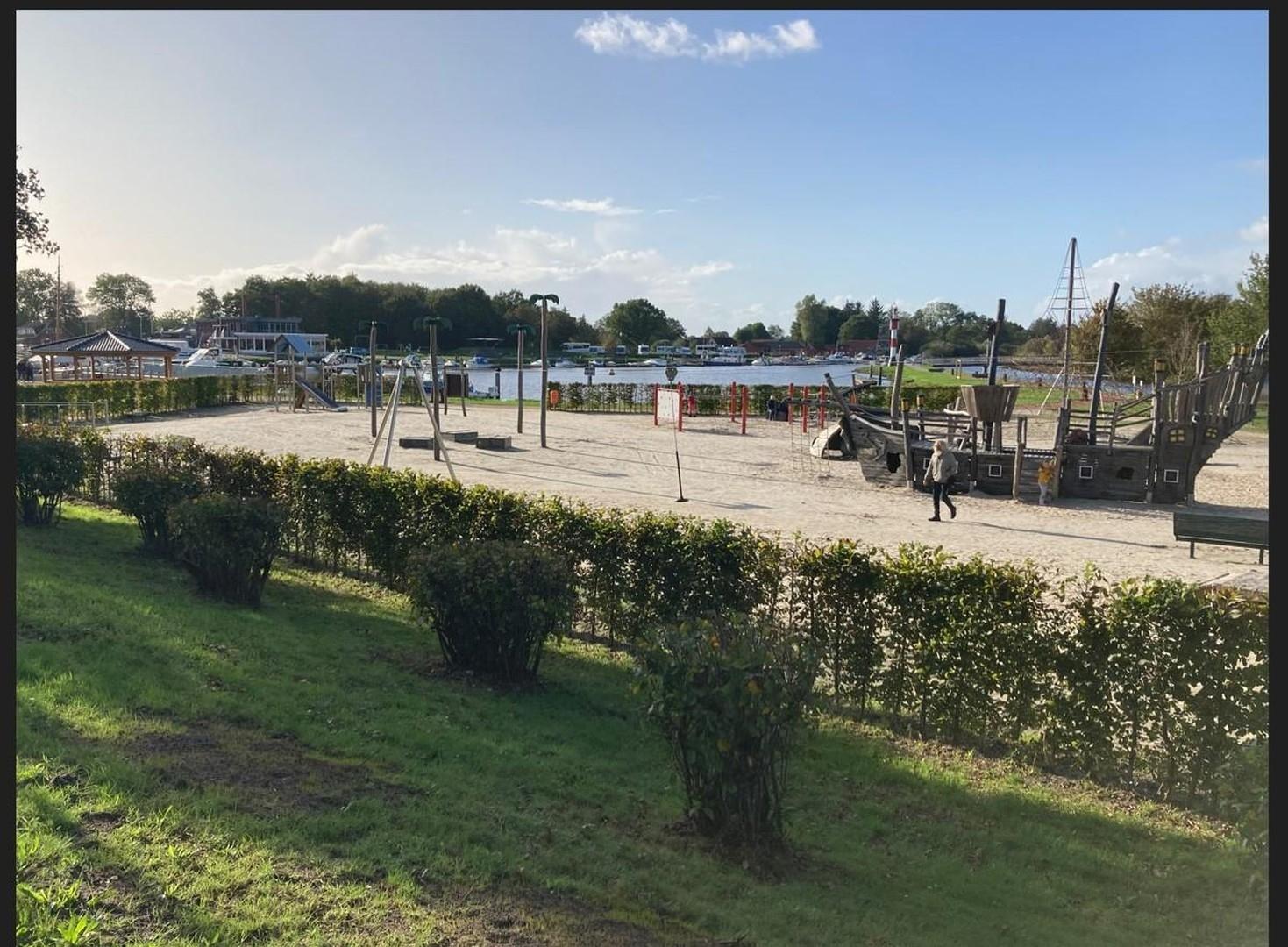 Kinderspielplatz am Hafen