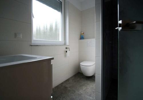Dusche EG