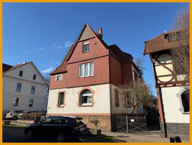 Straßenansicht