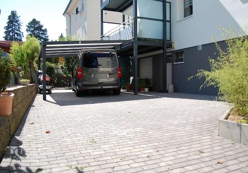 Hof hinterm Haus