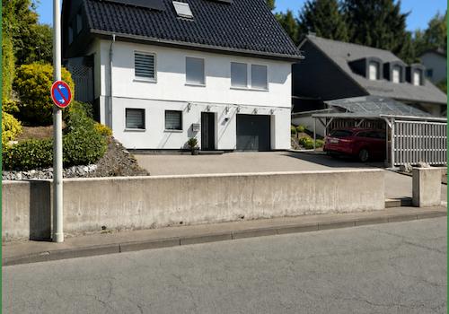 Blick von der Straße aus