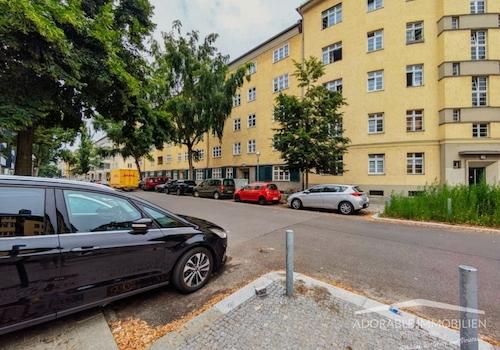 Straßenansicht