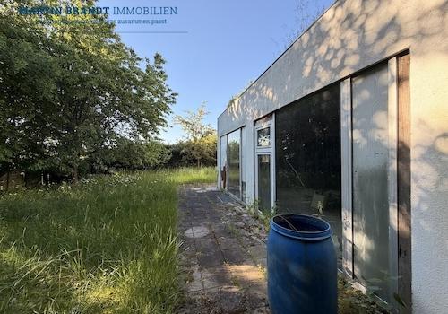 Rückseite Schwimmbad