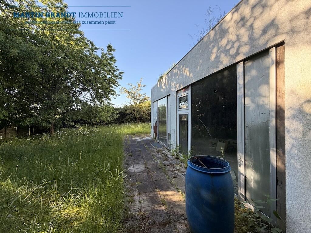 Rückseite Schwimmbad
