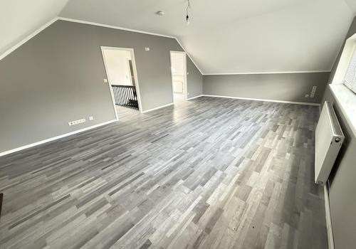 Wohnzimmer DG
