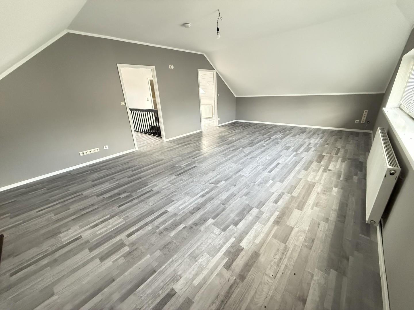 Wohnzimmer DG