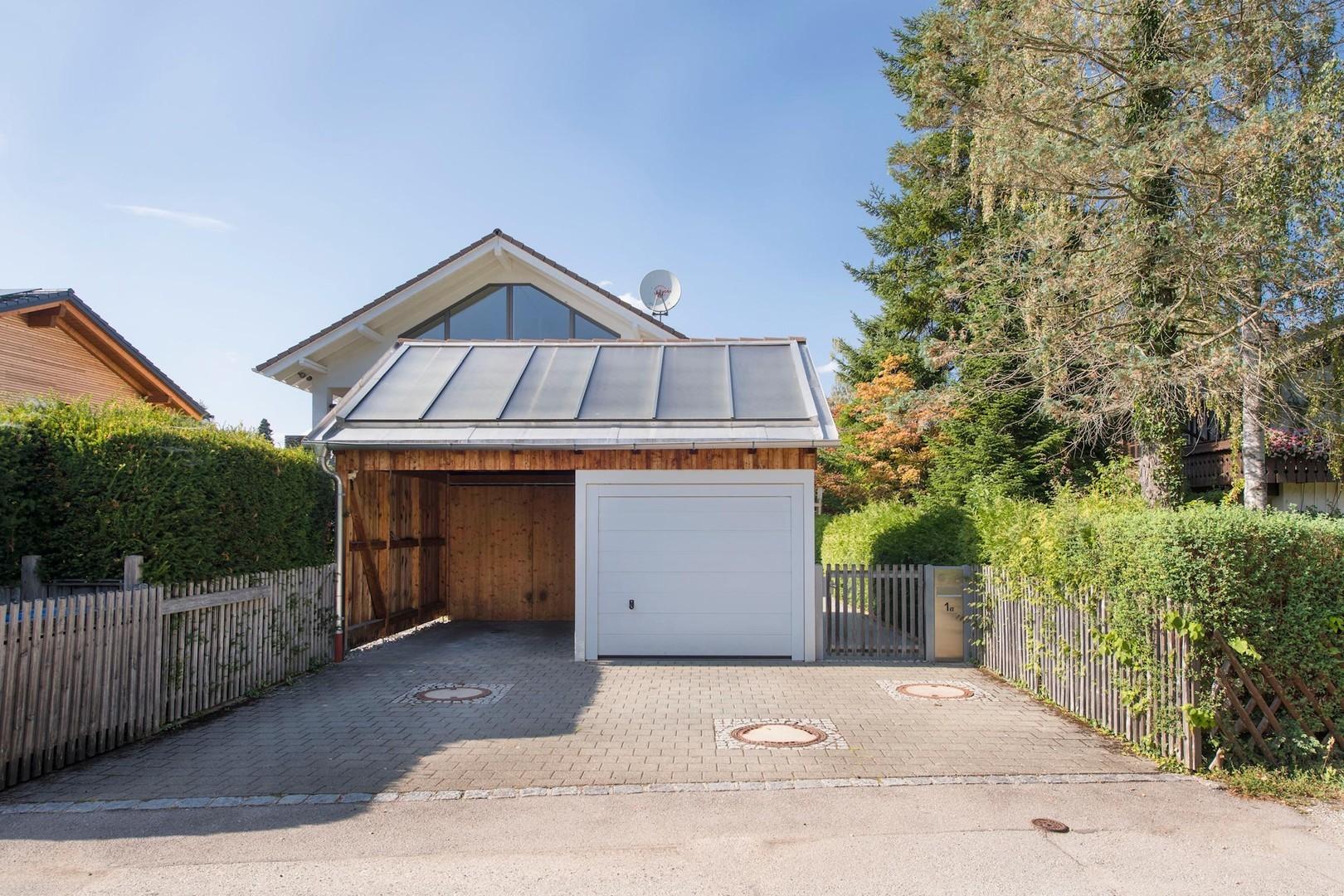 Garage und Carport