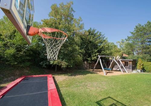 Bodengleiches Trampolin