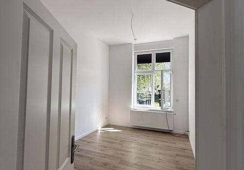 Schlafzimmer (2)