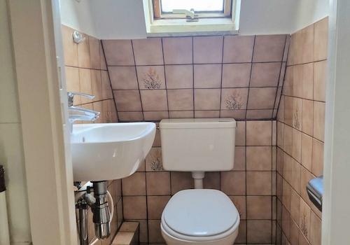 Gäste-WC OG