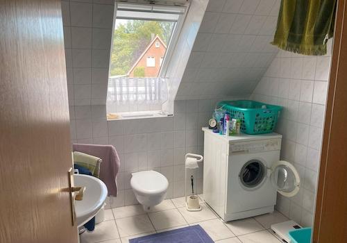 WC und Duschbad 1. Stock