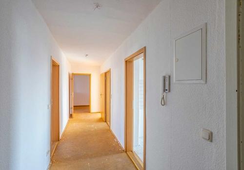 Flur in unvermieteter Wohnung